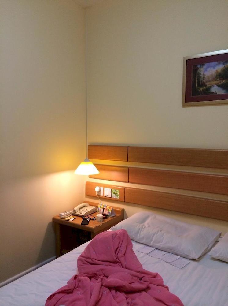 Home Inn Guangzhou Middle Jiefang Road Gongyuanqian Metro Station 광저우 외부 사진