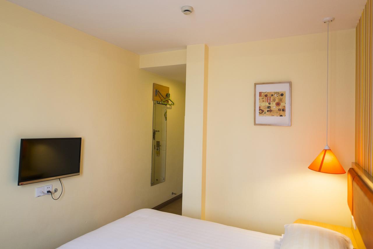 Home Inn Guangzhou Middle Jiefang Road Gongyuanqian Metro Station 광저우 외부 사진
